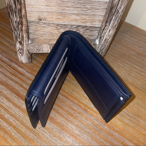 Gucci MicroGuccissima GG Logo Blue Leather Wallet - Picture 11 of 12